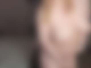 Live cam show with annabigass - Flashing on madthumbs