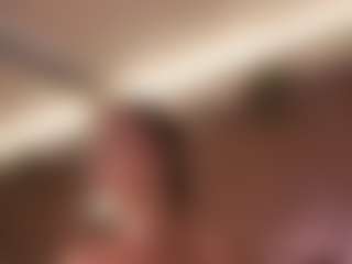 Live cam show with Annie Connors - Big Tits Brown Hair on live18s.com