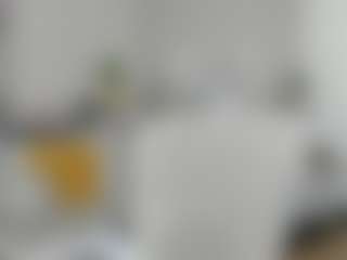 Live cam show with Sarah - Body Massage on LiveSexCams6