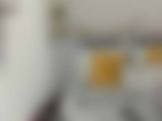 Live cam show with Sarah - Body Massage on Dolls Live