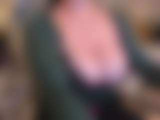 Live cam show with Sarah - Messy on CamClone