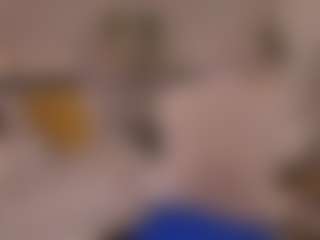 Live cam show with Sarah - Glasses on livesuperchat.net