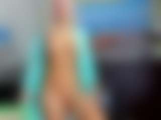 Live cam show with crissplay - Living Room on Camming Site