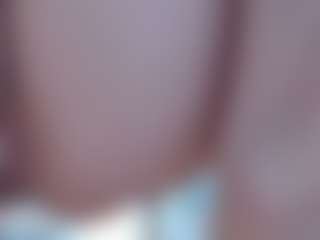 Live cam show with Squirtmania - Kitchen on CamClone