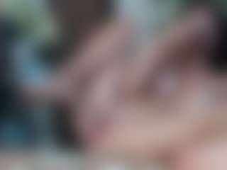 Squirtmania's Live Sex Cam Show