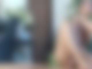 Live cam show with Squirtmania - Outside on Camsoda