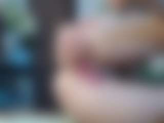Live cam show with Squirtmania - Outside on Strip Flash - Live Sex Shows