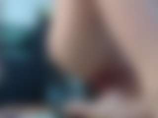Live cam show with Squirtmania - Outside on camgirlchat.live