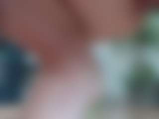 Live cam show with Squirtmania - Kitchen on Porn Luv