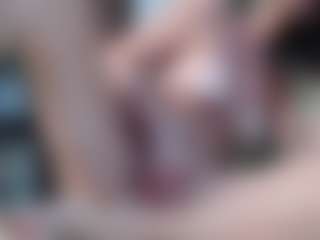 Squirtmania's Live Sex Cam Show