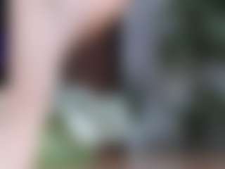 Live cam show with Squirtmania - Outside on Camsoda