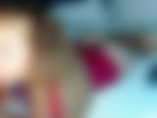 Live cam show with carolinne - Thick on luckytryst.com
