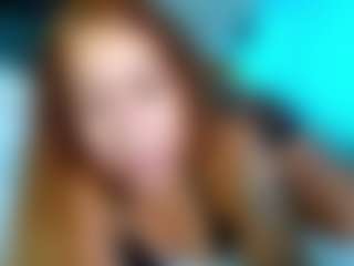 Live cam show with carolinne - Solo on xfollow cams