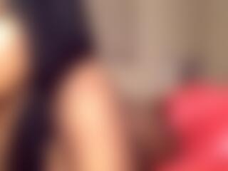 Live cam show with Mialee - African on liverealitysex.com