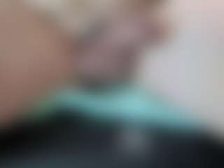 Live cam show with Naughtytoysboy - Handjob on madthumbs