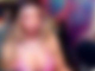 Live cam show with thegoldenhunty - Cbt on https://playwithruby.com