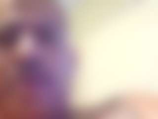 Imbackmandosrealone's Live Sex Cam Show
