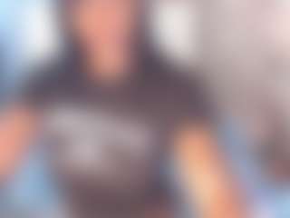 Live cam show with amberebony - Smoke on TastyBlacksLive