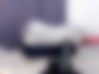 Live cam show with dannasanders - Ass Clapping on Soda Cam