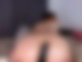 Live cam show with dannasanders - Red Hair on TastyBlacksLive