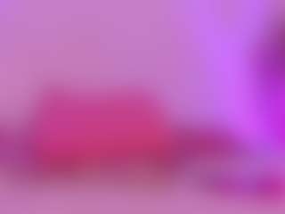 Live cam show with P U R P L E M A R I A - Petite on Hubzter Live