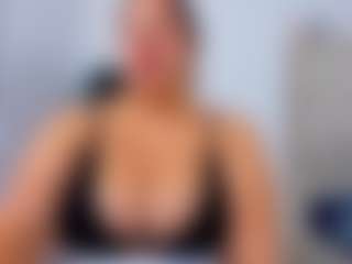 Live cam show with luluferrerr - Glasses on SpankPalCams