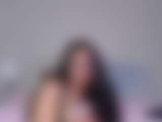 Live cam show with Jade - Plussize on Camsoda