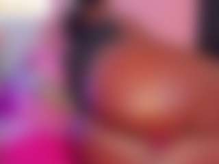 Live cam show with Keily-w - Ebony on Mixed Magazine Live | colombia