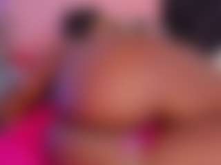Live cam show with Keily-w - Ebony Fetish on AdultVida.com