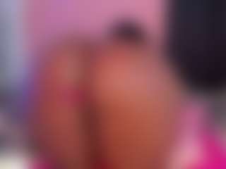 Live cam show with Keily-w - Fingers on Camiplay Live