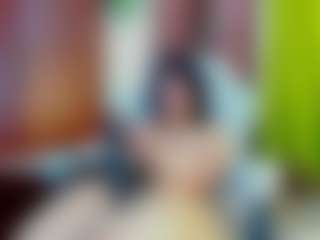 girasol-walton MILF webcam performer live streaming