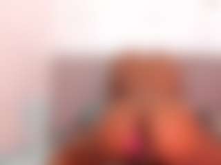 Live cam show with emma-foxx1 - Ebony on Soda Cam | colombia