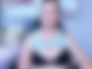 Angela MILF webcam performer live streaming