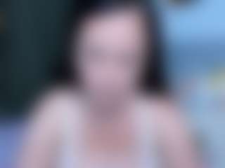 Angela MILF webcam performer live streaming