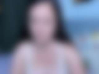 Angela MILF webcam performer live streaming