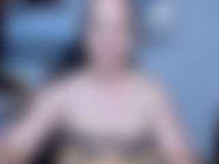 Live cam show with Angela - Fingering MILF on UwU Esports