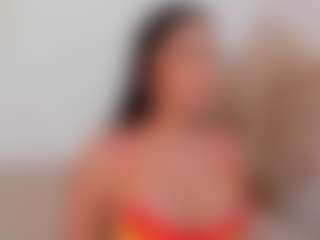Dezzire's Live Sex Cam Show