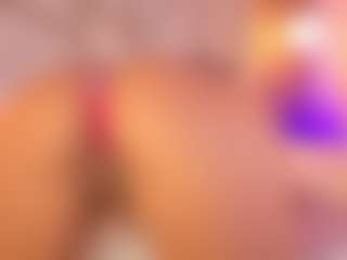 Live cam show with Nayla Potter - Implants on TottyGirls