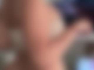 Elianabortt's Live Sex Cam Show