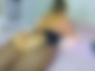 Elianabortt's Live Sex Cam Show