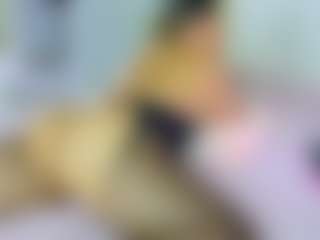 Elianabortt's Live Sex Cam Show