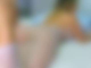 Elianabortt's Live Sex Cam Show