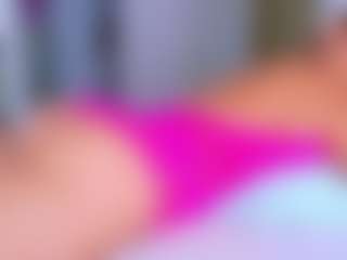 Elianabortt's Live Sex Cam Show