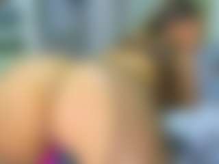 Elianabortt's Live Sex Cam Show