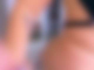 Elianabortt's Live Sex Cam Show