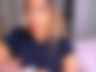 Elianabortt's Live Sex Cam Show