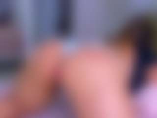 Elianabortt's Live Sex Cam Show