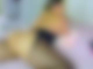 Elianabortt's Live Sex Cam Show