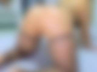 Elianabortt's Live Sex Cam Show