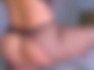 Elianabortt's Live Sex Cam Show